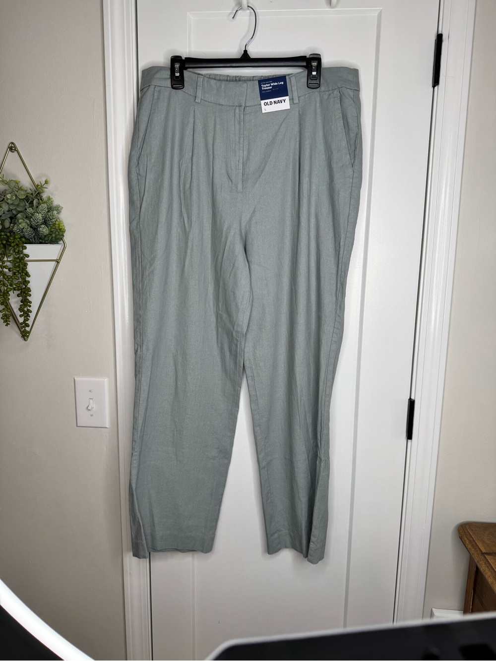 Old Navy Taylor Wide Leg Trouser
